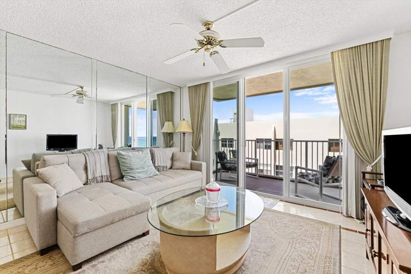 2 bedroom Condominium at 3540 S Ocean Boulevard #604, Le Chateau Royal Condo, South Palm Beach — photo 3