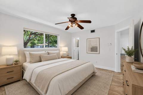 7151 SW 5th Court, Pembroke Pines FL - photo 8 of 40