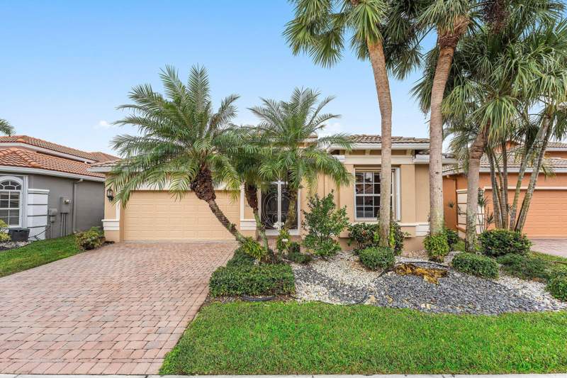 3 bedroom Single Family Residence at 8688 Via Avellino, Villages Of Windsor, Lake Worth — photo 2