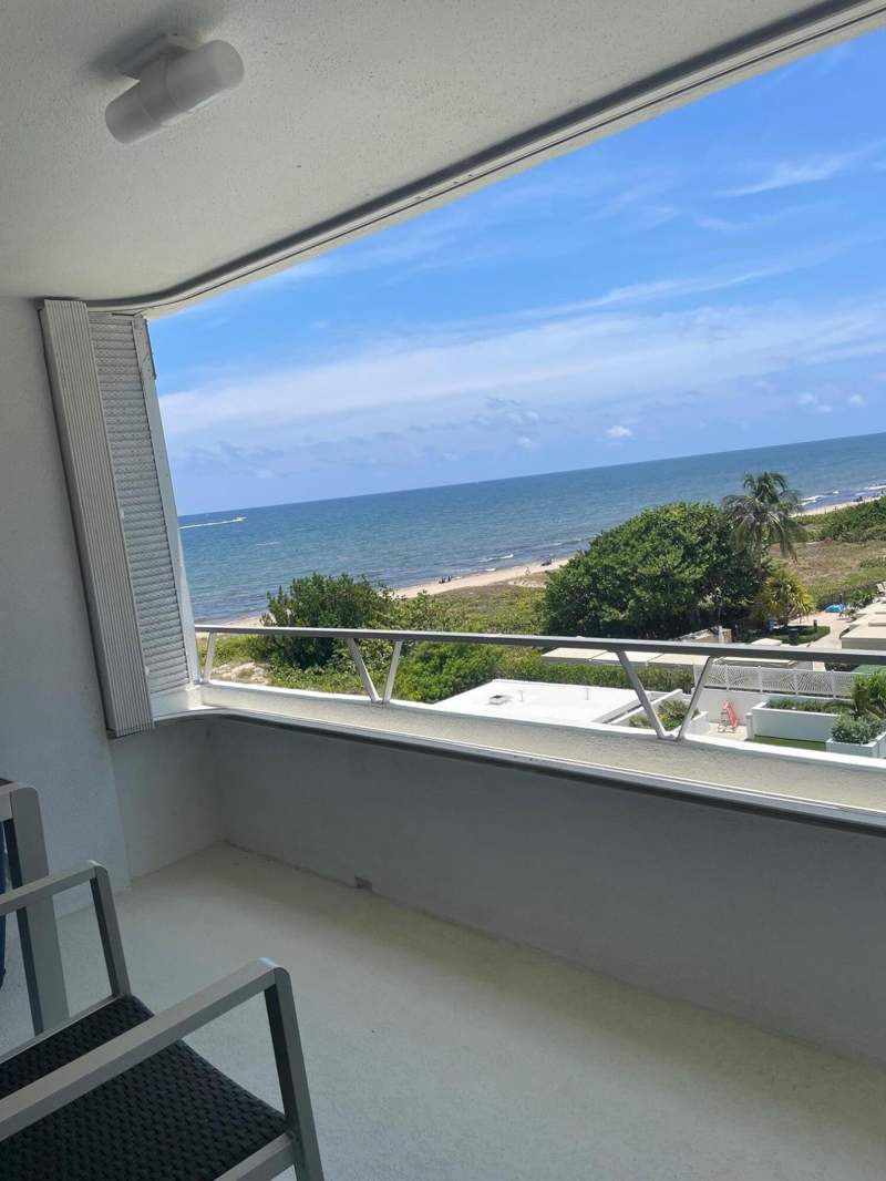 2 bedroom Stock Cooperative at 1850 S Ocean Boulevard #509, Crane Crest Apts Co-Op, Lauderdale-By-The-Sea — photo 3