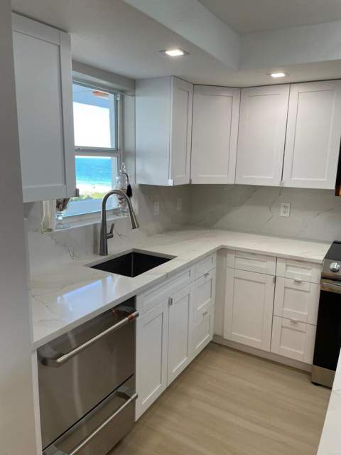 1850 S Ocean Boulevard #509, Lauderdale-By-The-Sea FL - photo 11 of 43