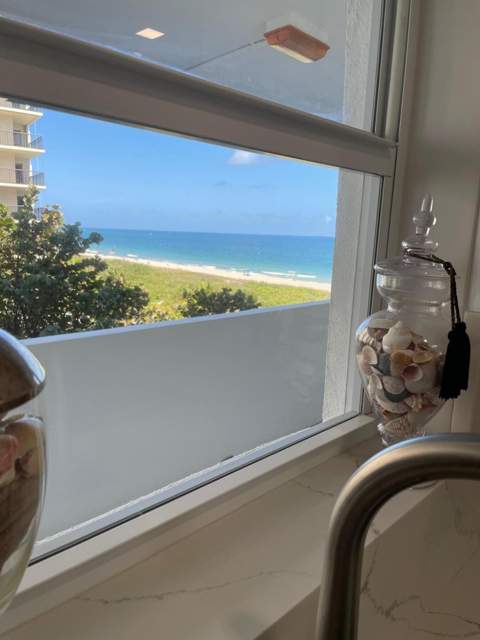 1850 S Ocean Boulevard #509, Lauderdale-By-The-Sea FL - photo 12 of 43