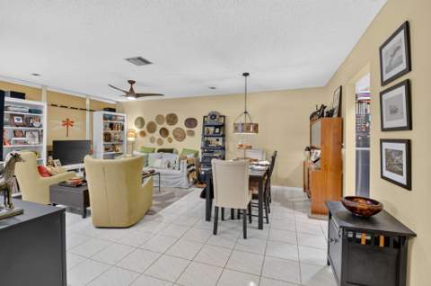 872 NW 29th Avenue #B, Delray Beach FL - photo 7 of 34