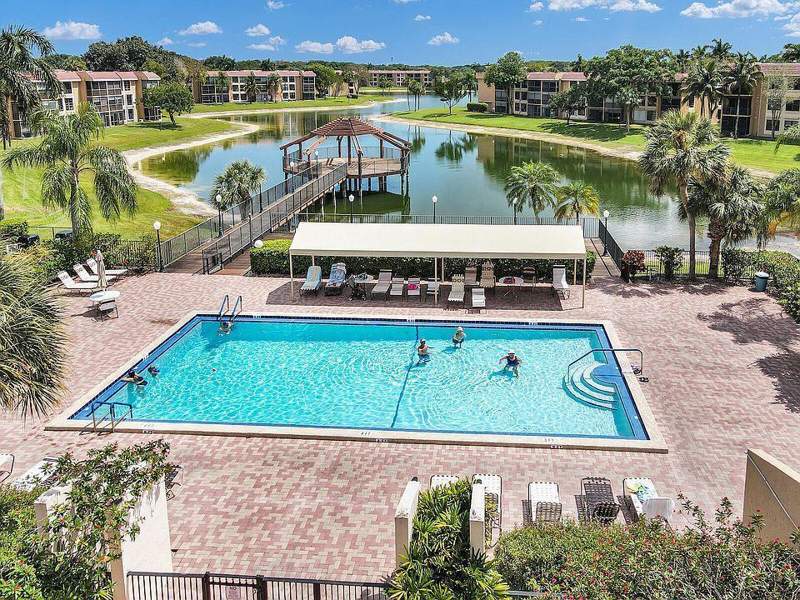 1 bedroom Condominium at 6700 Royal Palm Boulevard #203D, Royal Park Gardens Ii-D Condo, Margate — photo 3