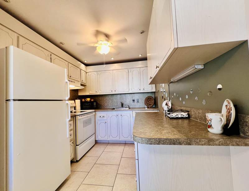 2 bedroom Condominium at 171 Chatham I, Century Village - Chatham Condos, West Palm Beach — photo 3