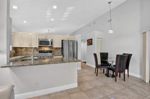 11135 Autoro Court, Boca Raton FL - photo 14 of 37