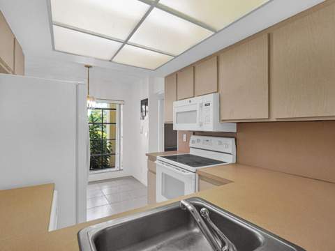 2011 SW 15th Street #151, Deerfield Beach FL - photo 20 of 39