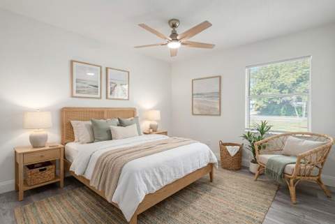 911 SE Dolphin Drive, Stuart FL - photo 6 of 25