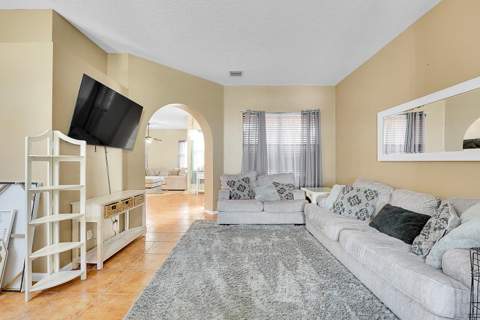 6173 NW East Deville Circle, Port St. Lucie FL - photo 8 of 32