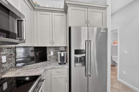 5652 Caranday Palm Drive, Greenacres FL - photo 23 of 54