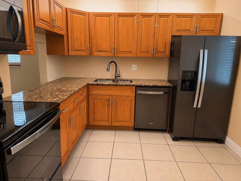 2 bedroom Condominium at 449 Golden River Drive, Golden Lakes Village Condo B C D, West Palm Beach — photo 3