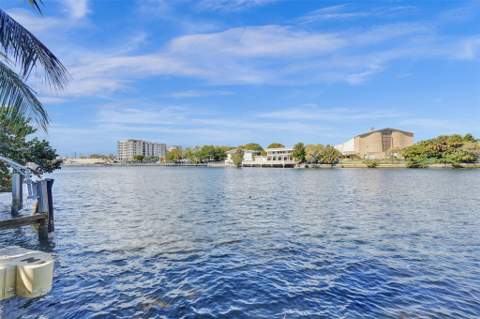 1325 Middle River Drive, Fort Lauderdale FL - photo 6 of 41