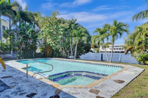 1325 Middle River Drive, Fort Lauderdale FL - photo 7 of 41
