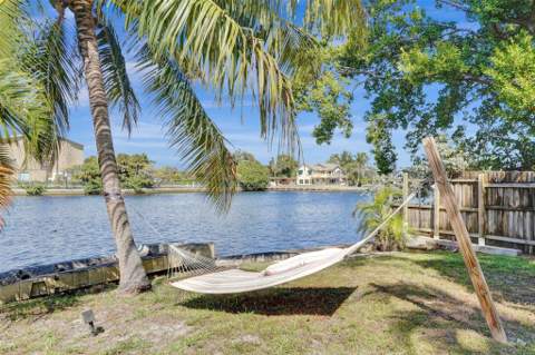 1325 Middle River Drive, Fort Lauderdale FL - photo 8 of 41