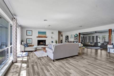 1325 Middle River Drive, Fort Lauderdale FL - photo 11 of 41