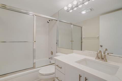 400 Village Green Circle #105, Palm Springs FL - photo 18 of 33