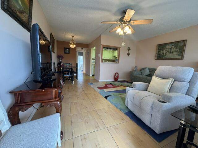 1 bedroom Condominium at 39 Dorchester B #39, Century Village, West Palm Beach — photo 3