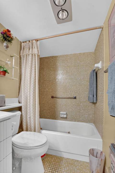 211 Richmond A #211, Deerfield Beach FL - photo 19 of 77