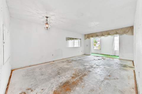 3091 E Sunrise Lakes Drive #302, Sunrise FL - photo 7 of 20