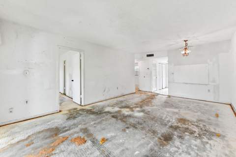 3091 E Sunrise Lakes Drive #302, Sunrise FL - photo 8 of 20