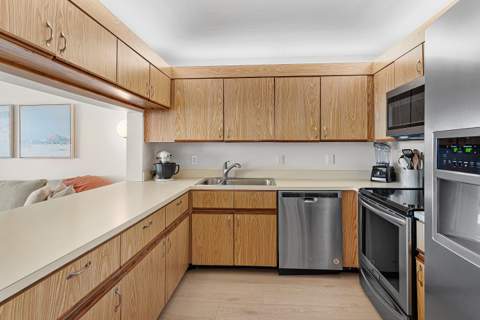 603 Republic Court, Deerfield Beach FL - photo 11 of 39