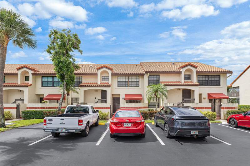 2 bedroom Condominium at 603 Republic Court, Republic Square Condo, Deerfield Beach — photo 5