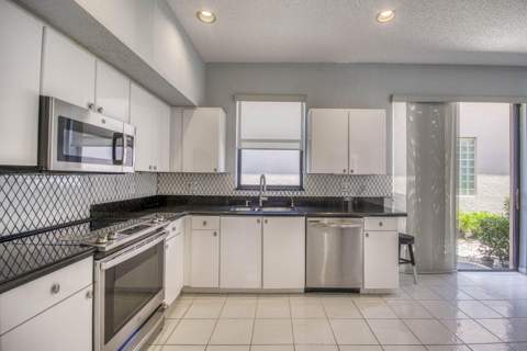 4557 Barclay Fair Way, Lake Worth FL - photo 13 of 67