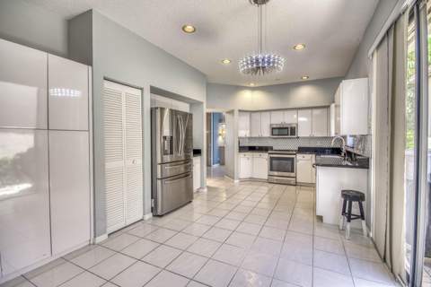 4557 Barclay Fair Way, Lake Worth FL - photo 12 of 67
