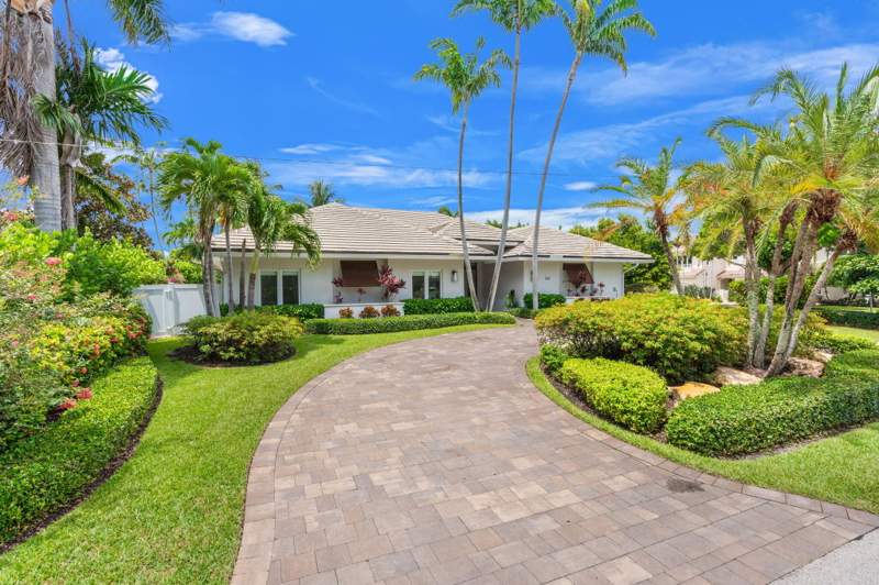 4 bedroom Single Family Residence at 2517 NE 13th Street, Beach Way Heights Unit, Fort Lauderdale — photo 2