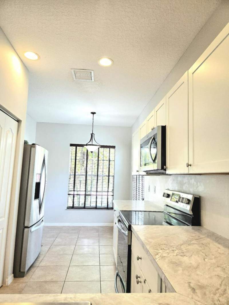 3 bedroom Single Family Residence at 9658 SW Lindale Trace Boulevard, Tradition Plat No 18, Port St. Lucie — photo 4