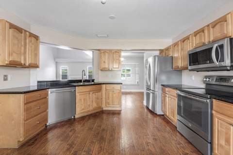 139 Royal Pine Circle, Royal Palm Beach FL - photo 13 of 54