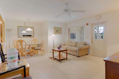 318 Pine Ridge Circle #C-2, Greenacres FL - photo 9 of 30