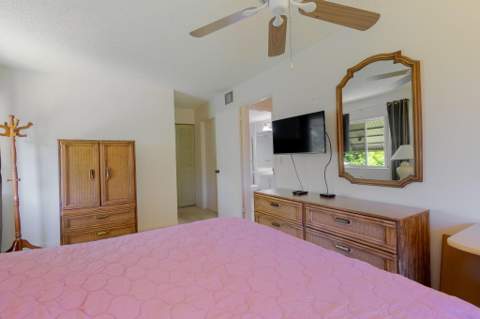 318 Pine Ridge Circle #C-2, Greenacres FL - photo 19 of 30