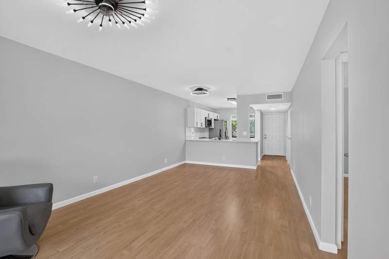 2 bedroom Condominium at 6795 Huntington Lane #201, Huntington Lakes Sec Two Condos, Delray Beach — photo 3
