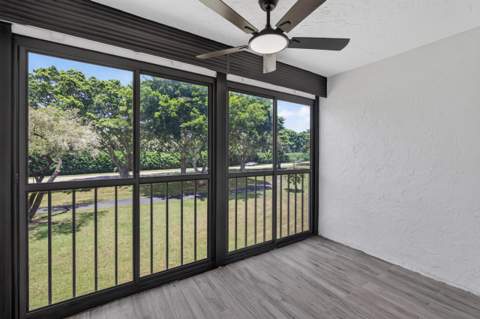6935 Huntington Lane #207, Delray Beach FL - photo 19 of 47