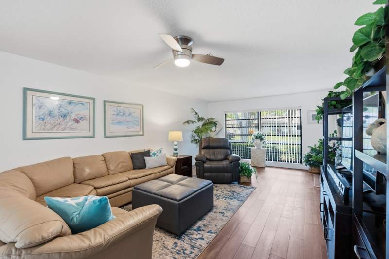 2 bedroom Villa at 10325 Equestrian Drive #B, Greentree Villas Condo, Boynton Beach — photo 5