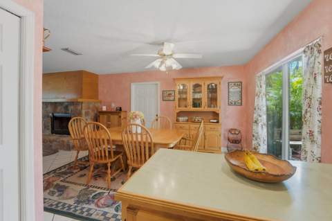 8645 SE Alabama Place, Hobe Sound FL - photo 9 of 52