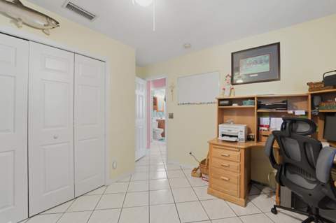 8645 SE Alabama Place, Hobe Sound FL - photo 19 of 52