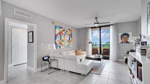 110 N Federal Highway #501, Fort Lauderdale FL - photo 8 of 64