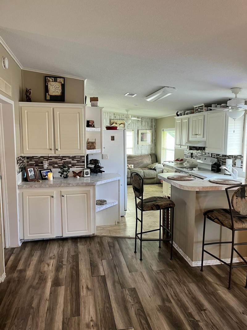 3 bedroom Manufactured Home at 2555 PGA Boulevard ##448, The Meadows, Palm Beach Gardens — photo 2