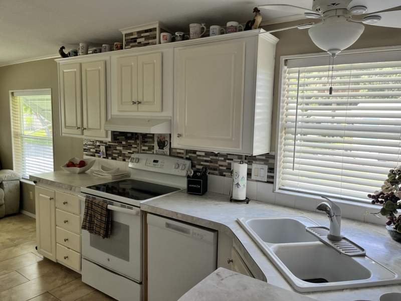 3 bedroom Manufactured Home at 2555 PGA Boulevard ##448, The Meadows, Palm Beach Gardens — photo 3