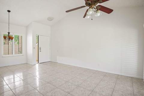 14 Vía De Casas Sur #103, Boynton Beach FL - photo 7 of 35