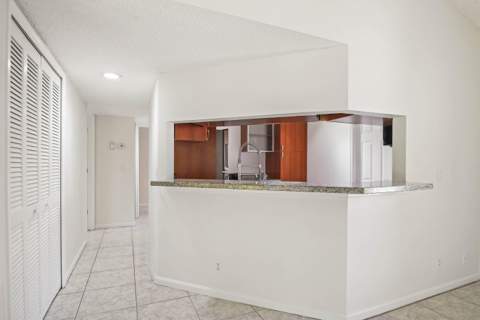 14 Vía De Casas Sur #103, Boynton Beach FL - photo 8 of 35