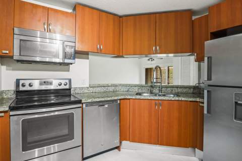14 Vía De Casas Sur #103, Boynton Beach FL - photo 11 of 35