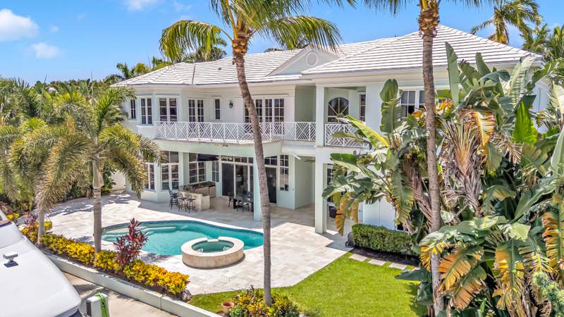 5 bedroom Single Family Residence at 2409 NE 27th Street, Lighthouse Point 3rd Sec, Lighthouse Point — photo 4