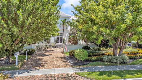 2409 NE 27th Street, Lighthouse Point FL - photo 6 of 66