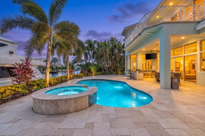 5 bedroom Single Family Residence at 2409 NE 27th Street, Lighthouse Point 3rd Sec, Lighthouse Point — photo 3
