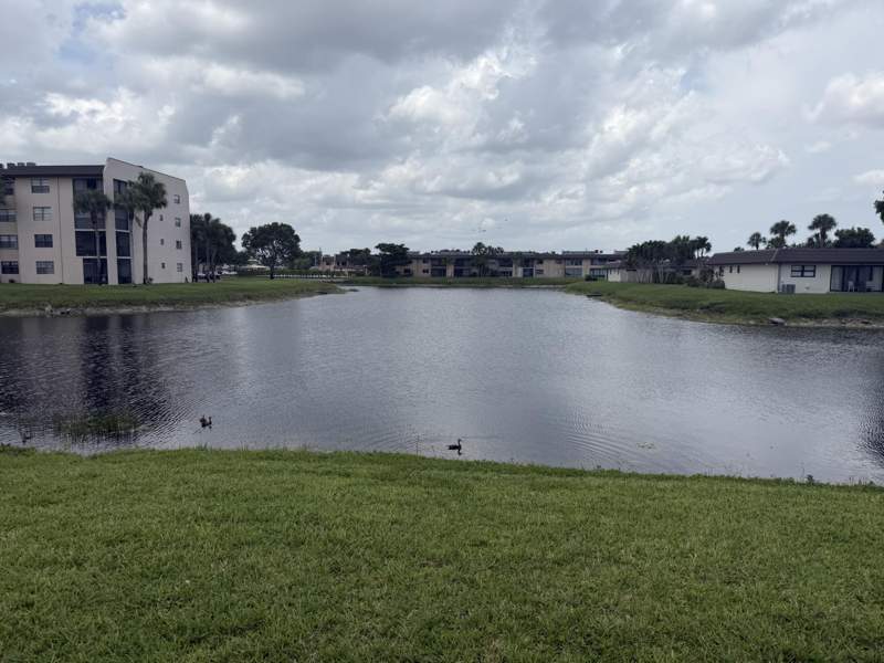 2 bedroom Condominium at 127 Lake Rebecca Drive, Golden Lakes Village Condo H, West Palm Beach — photo 2