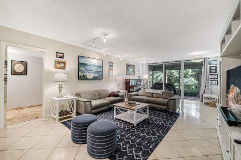 933 Cypress Grove Drive #103, Pompano Beach FL - photo 6 of 45