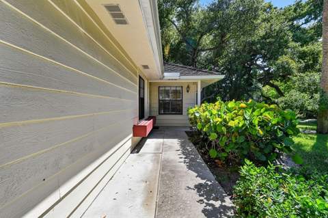 11453 Shady Oaks Lane, North Palm Beach FL - photo 7 of 72